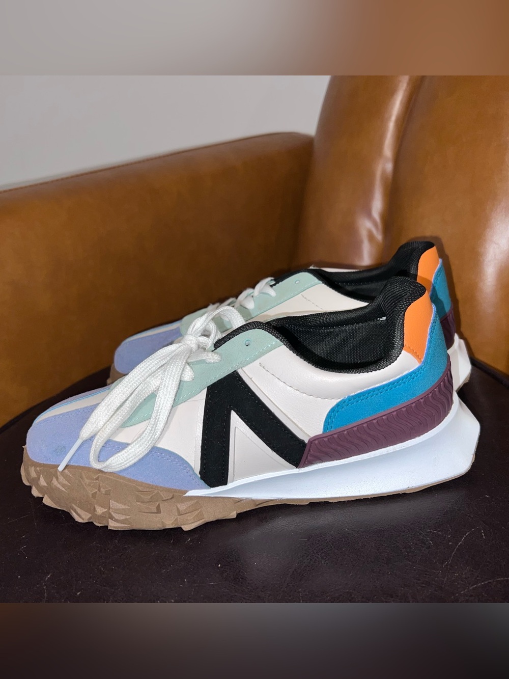 Liliana multi colored sneaker trainers women’s size 10